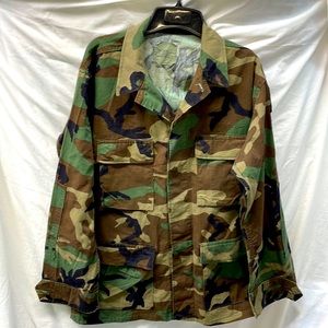 U.S. camouflage army jacket man sz M